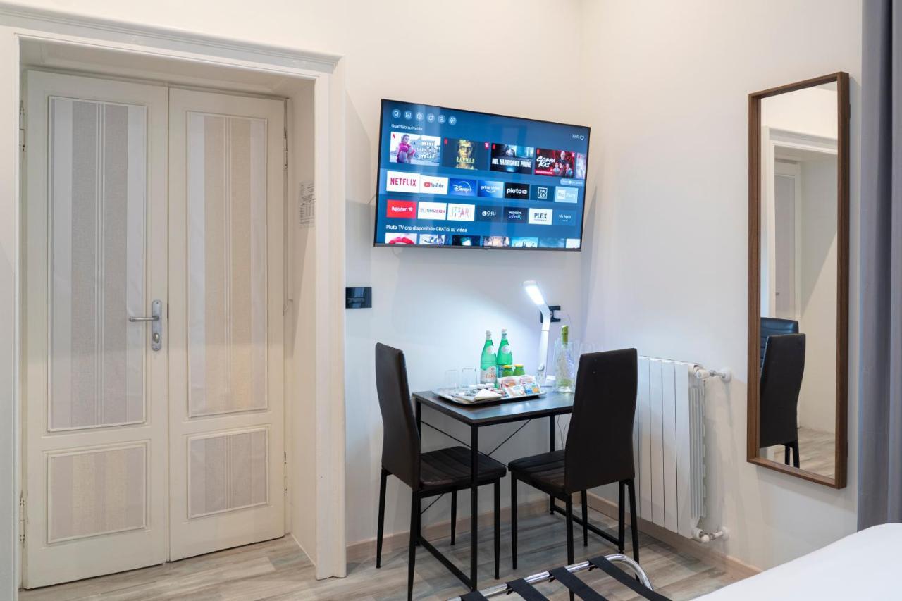 Varese Suites Luaran gambar