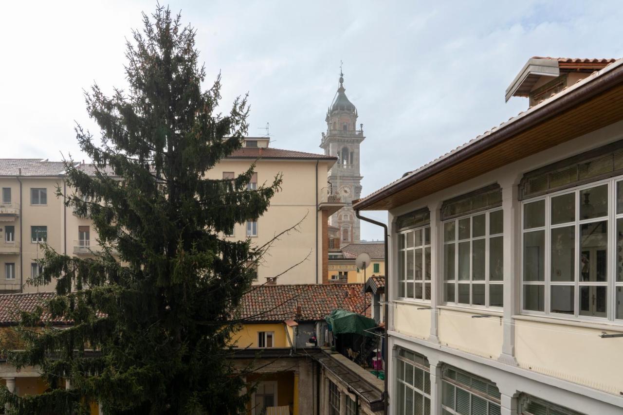Varese Suites Luaran gambar